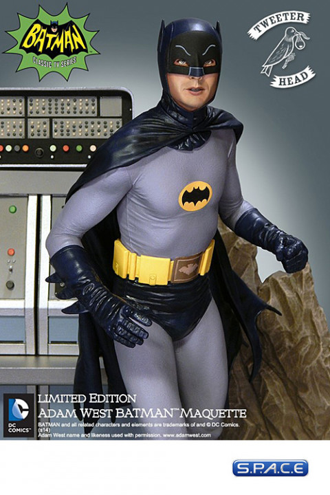 Batman To the Batmobile Maquette Diorama (1966 Classic Batman)