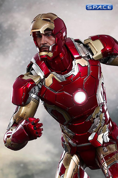 1/6 Scale Iron Man Mark XLIII MMS278 Diecast Series (Avengers: Age of Ultron)