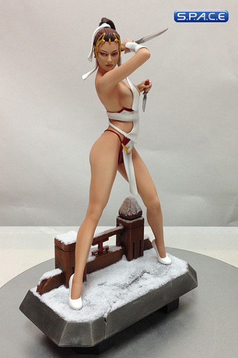 Red Assassin by Wei Ho Statue Web Exclusive Statue