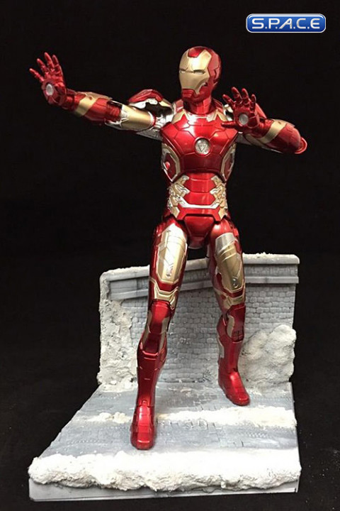 1/9 Scale Iron Man Mark XLIII Action Hero Vignette (Avengers: Age of Ultron)