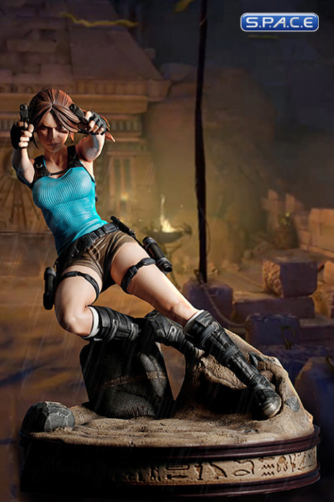Lara Croft Statue (Tomb Raider)