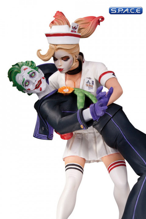 The Joker & Harley Quinn Statue (DC Comics Bombshells)