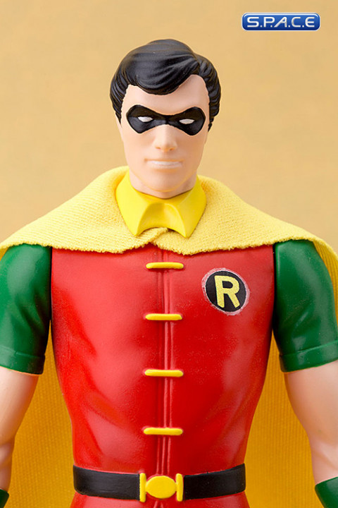 1/10 Scale Robin Classic Costume ARTFX+ Statue (DC Comics)