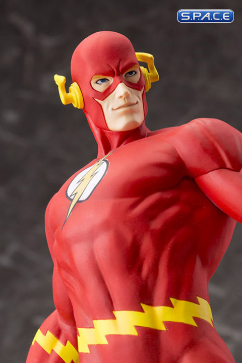 1/6 Scale The Flash ARTFX Statue (DC Comics)