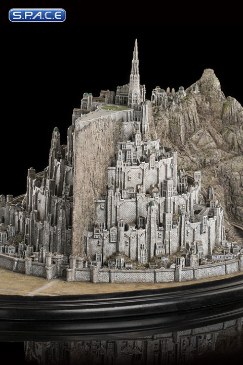 Minas Tirith, the citadel of Gondor  Lord of the rings, Fantasy places,  Castle designs