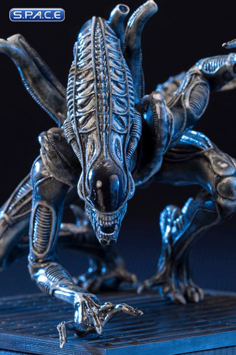 1/10 Scale Alien Warrior Drone ARTFX+ Model Kit (Aliens)