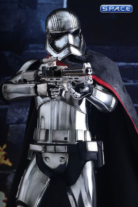 1/6 Scale Captain Phasma Movie Masterpiece MMS328 (Star Wars: The Force Awakens)