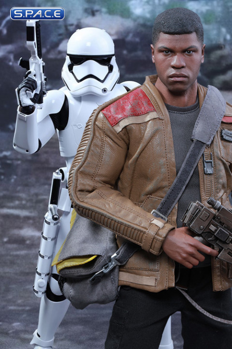 1/6 Scale Finn and First Order Riot Control Stormtrooper Movie Masterpiece Set (Star Wars)