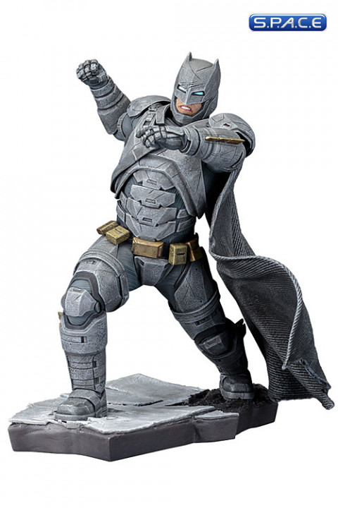 1/10 Scale Batman ARTFX+ Statue (Batman v Superman: Dawn of Justice)