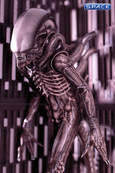 1/10 Scale Xenomorph Big Chap Alien ARTFX+ Statue (Alien)