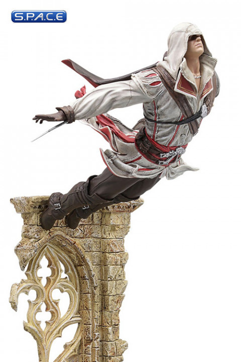 Ezio Leap of Faith PVC Statue (Assassins Creed II)