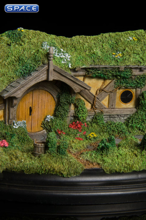 The Great Garden Smial Hobbit Hole (The Hobbit: An Unexpected Journey)
