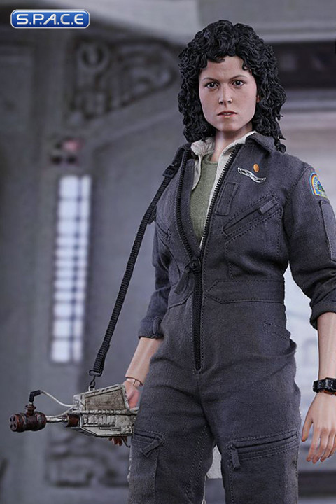 1/6 Scale Ellen Ripley Movie Masterpiece MMS366 (Alien)