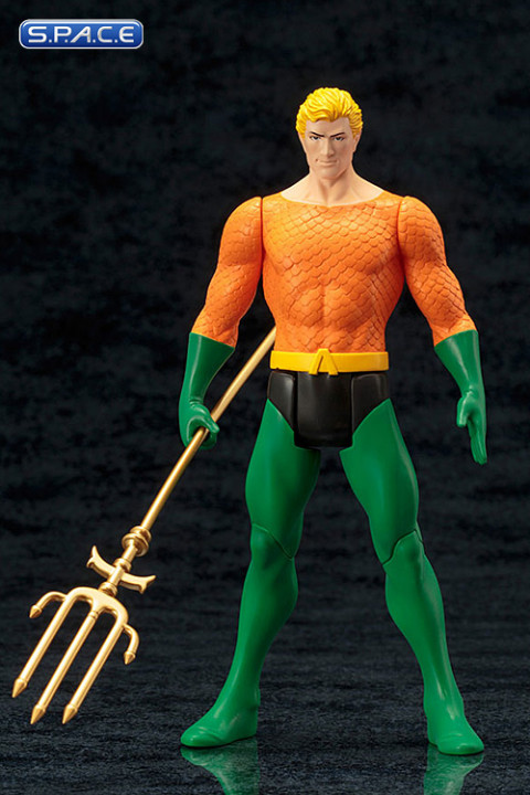 1/10 Scale Aquaman Classic Costume ARTFX+ Statue (DC Comics)