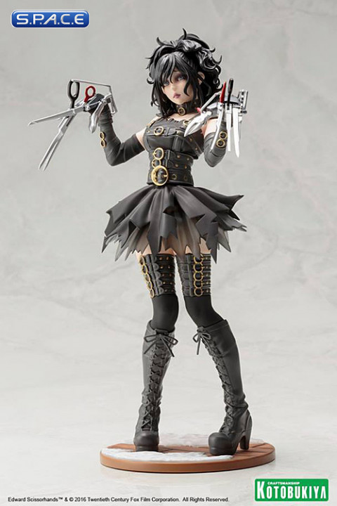1/7 Scale Female Edward Bishoujo PVC Statue (Edward Scissorhands) 1/7 Scale Female Edward Bishoujo PVC Statue (Edward Scissorhands)