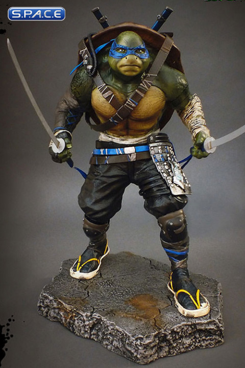 Leonardo Statue (Teenage Mutant Ninja Turtles: Out of the Shadow)