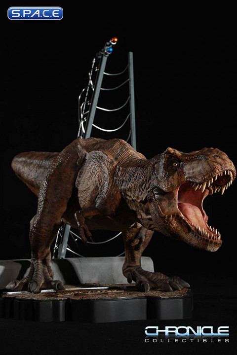 Jurassic Park - Collector Ultimate Trilogie : Et une figurine de T-rex ! -  Couple of Pixels
