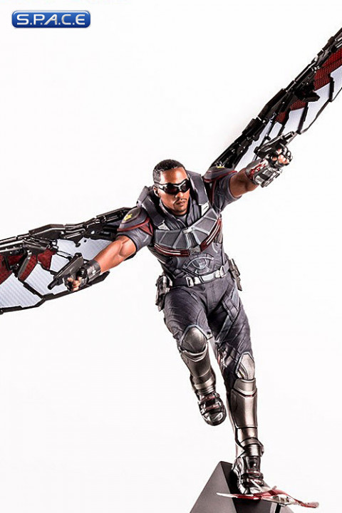 1/10 Scale Falcon Statue (Captain America: Civil War)