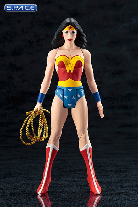 1/10 Scale Wonder Woman Classic Costume ARTFX+ Statue (DC Comic)