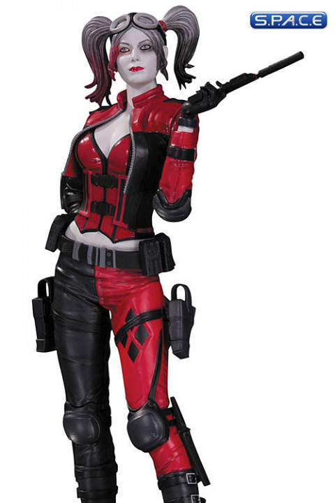 Harley Quinn red, white & black Statue (Injustice 2)