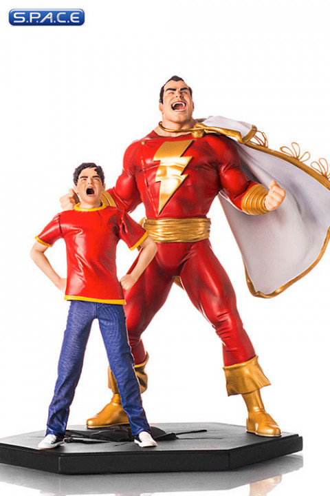 1/10 Scale Shazam Art Scale Statue (DC Comics)