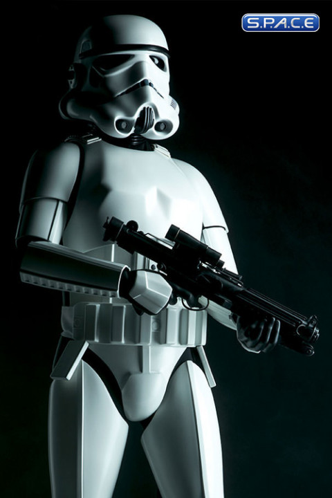 Stormtrooper Legendary Scale Figure (Star Wars)