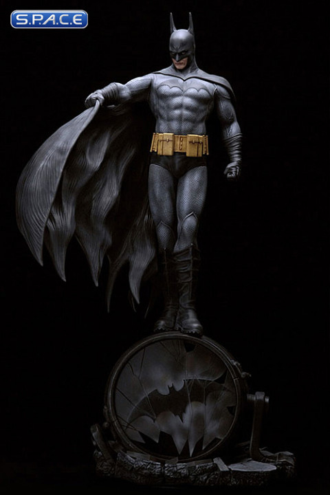 1/6 Scale Batman Statue by Luis Royo (Fantasy Figure Gallery)