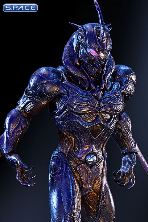 1/3 Scale Guyver Zoanoid Cinemaquette (Guyver: Dark Hero)