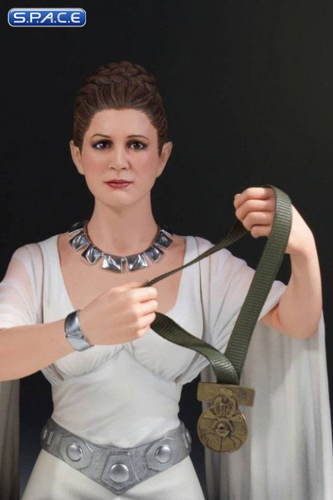 Leia Hero of Yavin Bust (Star Wars)