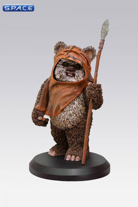 1/10 Scale Wicket Elite Collection Statue (Star Wars)