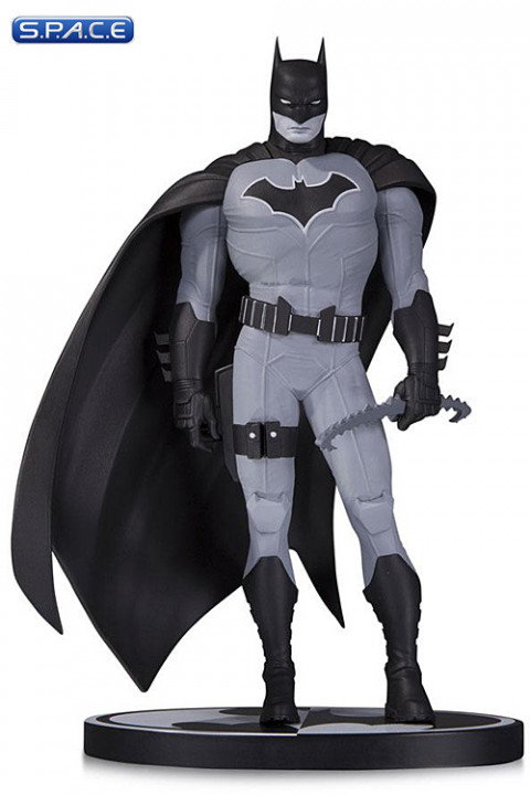 Batman Statue by John Romita Jr. (Batman Black and White)