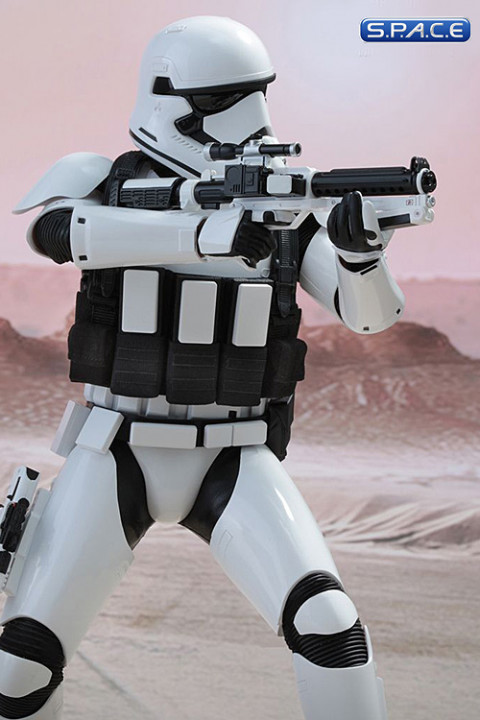 1/6 Scale First Order Stormtrooper Jakku Exclusive Movie Masterpiece MMS333 (Stars Wars)