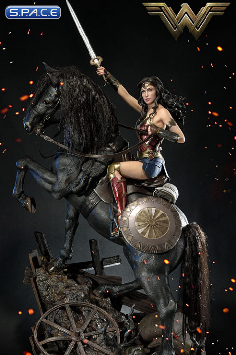 1/3 Scale Wonder Woman on Horseback Museum Masterline Statue (Wonder Woman)