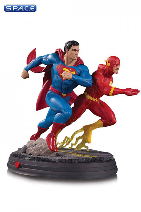 Superman vs. The Flash Racing Statue (DC Comics)