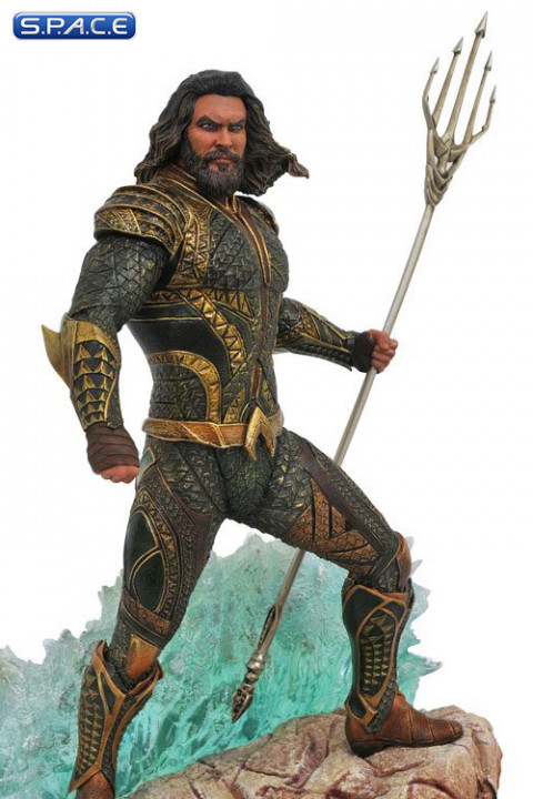 Aquaman from Justice League PVC Statue (DC Gallery)