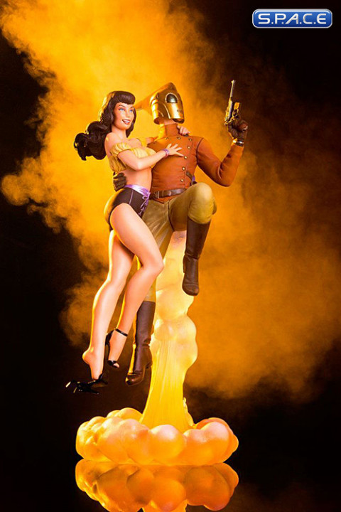 Rocketeer & Betty Statue (Rocketeer)