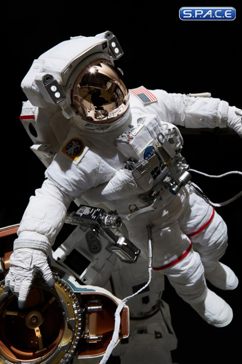 1/4 Scale ISS Spacewalk Astronaut Statue