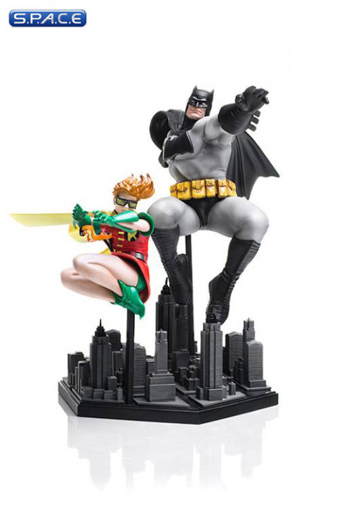 1/10 Scale Batman & Robin Statue (Batman - The Dark Knight Returns)