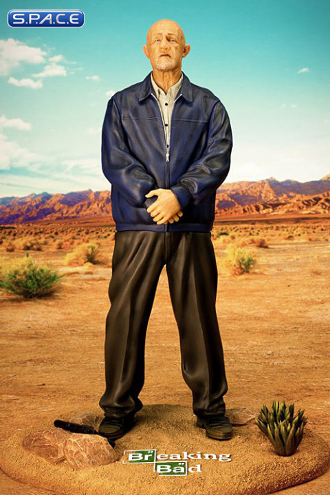 Mike Ehrmantraut Statue (Breaking Bad)