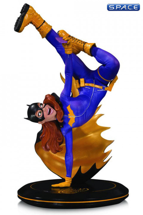 Batgirl Statue by Joelle Jones (Cover Girls of the DC Universe)