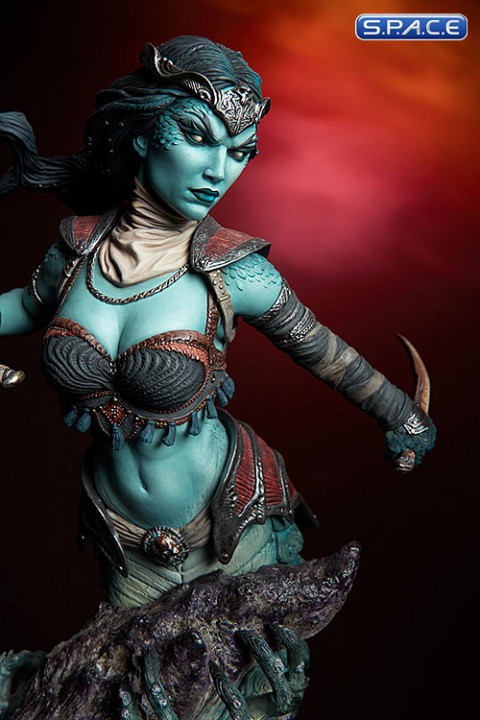 Gallevarbe - Eyes of the Queen Premium Format Figure (Court of the Dead)