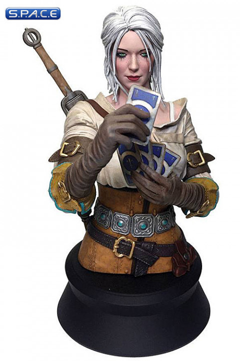 Ciri Playing Gwent Bust (The Witcher 3: Wild Hunt)