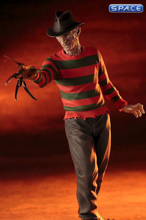 1/6 Scale Freddy Krueger ARTFX PVC Statue (A Nightmare on Elm Street)