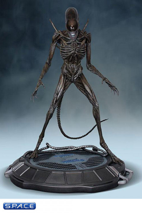 Xenomorph Statue (Alien: Covenant)