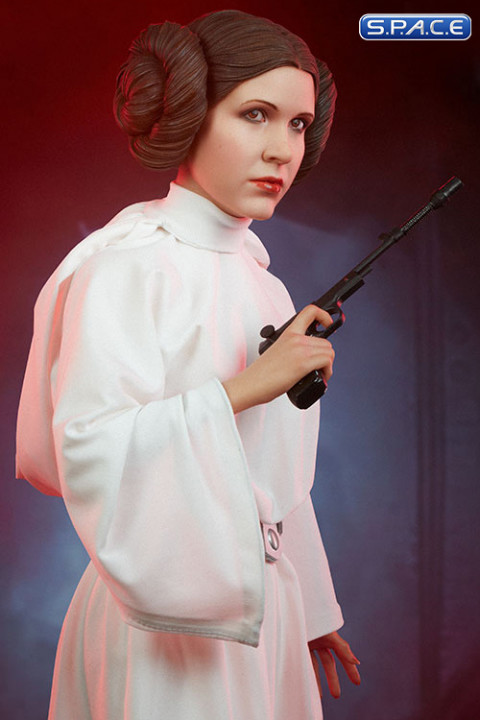 Princess Leia Premium Format Figure (Star Wars)