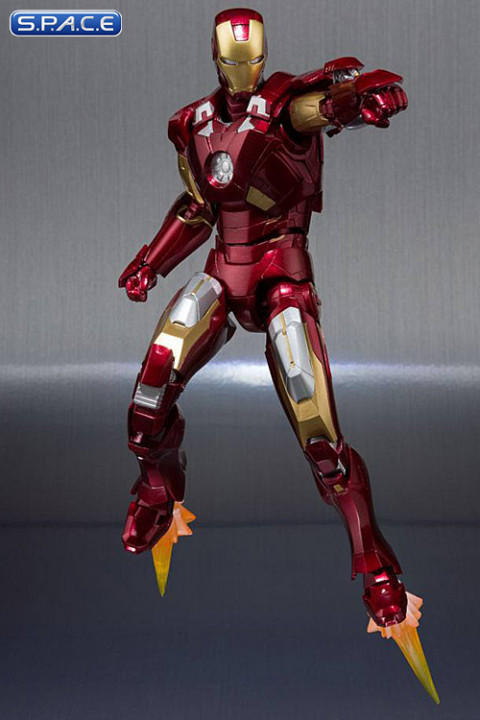 S.H.Figuarts Iron Man Mark VII & Hall of Armor Set (Iron Man 3)