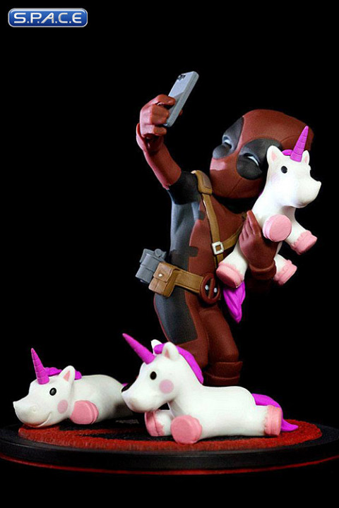 Deadpool #unicornselfie Q-Fig Diorama (Marvel)