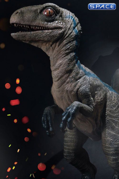 1/1 Scale Baby Blue Legacy Museum Collection Statue (Jurassic World: Fallen Kingdom)