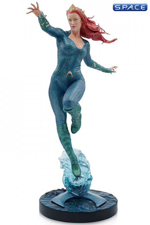 Mera Statue (Aquaman)