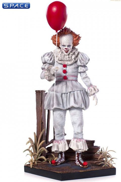 1/10 Scale 2017 Pennywise Deluxe Art Scale Statue (Stephen Kings It)